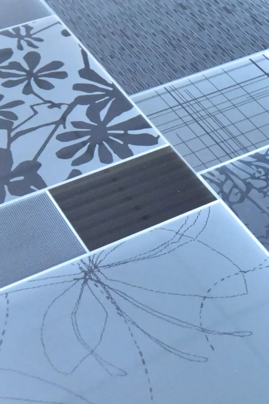 backpainted-glass-ceiling-etched-d-m