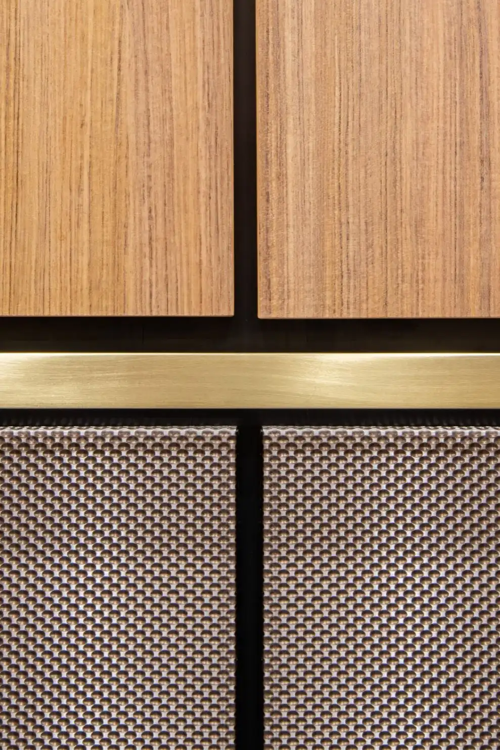 elevator-handrails-brass-flat-bar-1-d-m