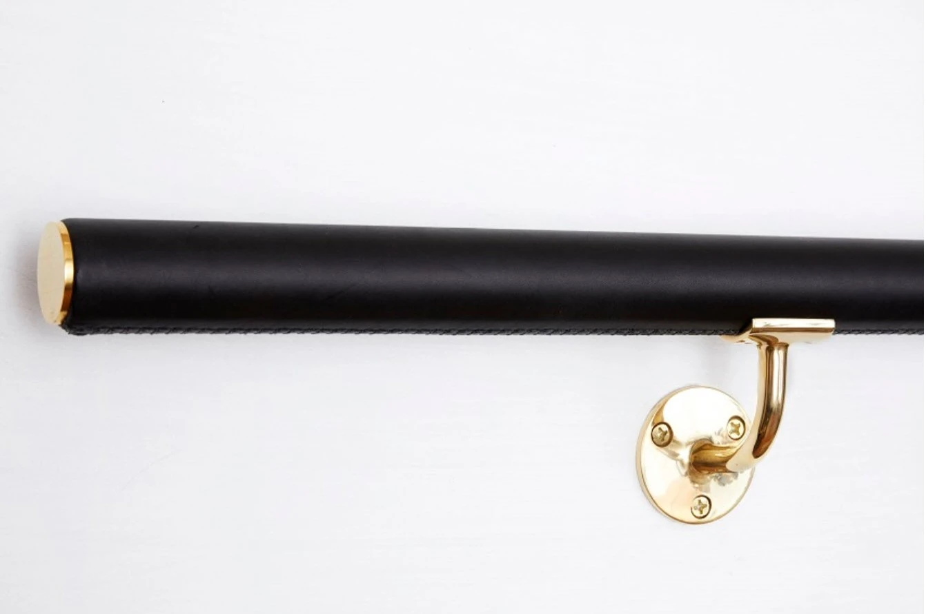 leather-round-elevator-interior-handrail-7