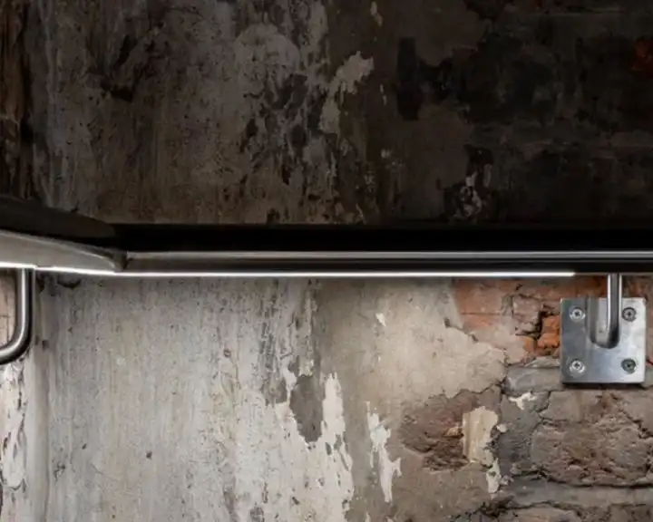 backlit-elevator-handrail-3-d-m.
