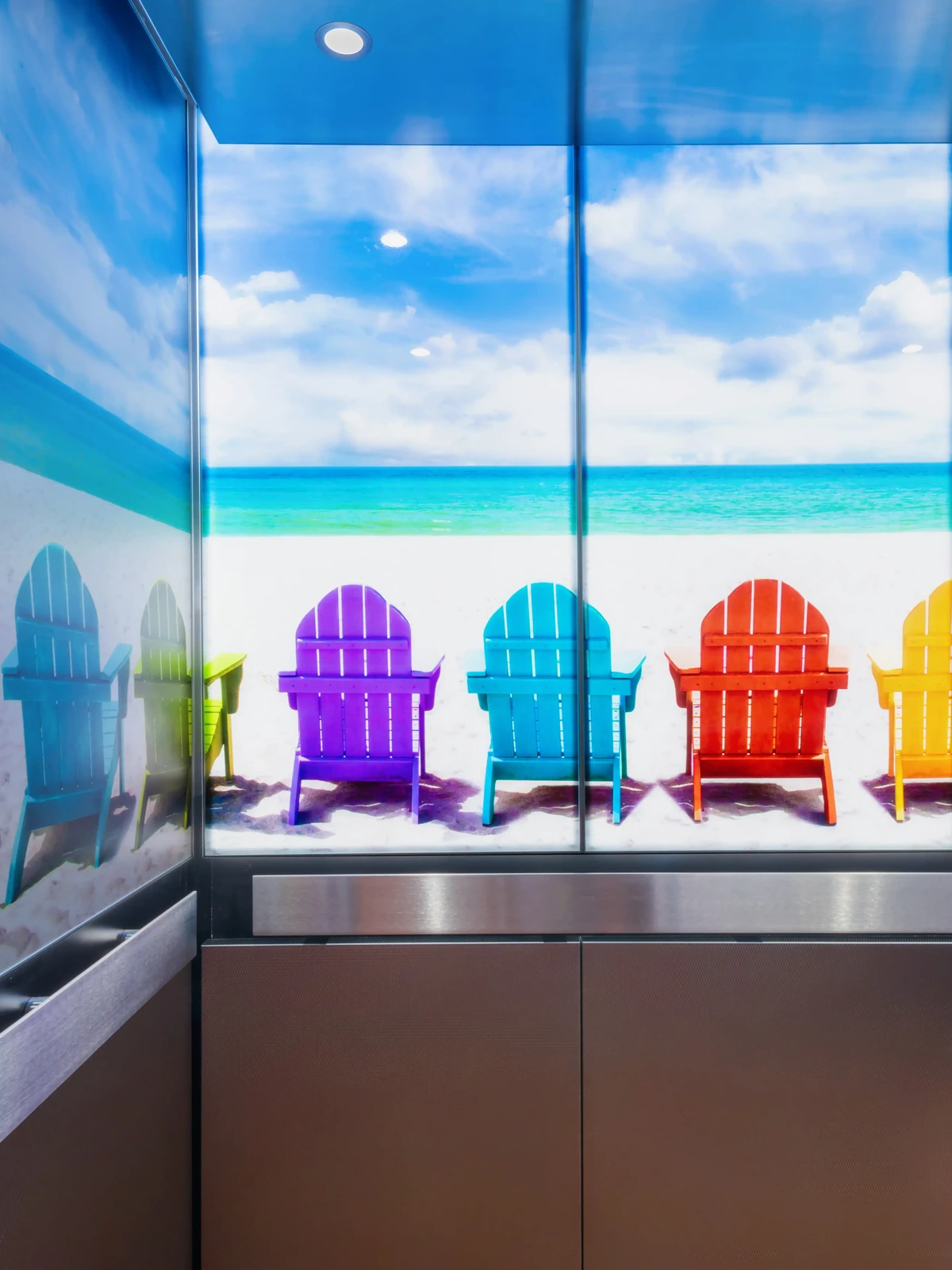 truelight-brand-backlit-deck-chairs-image-elevator-interior-2