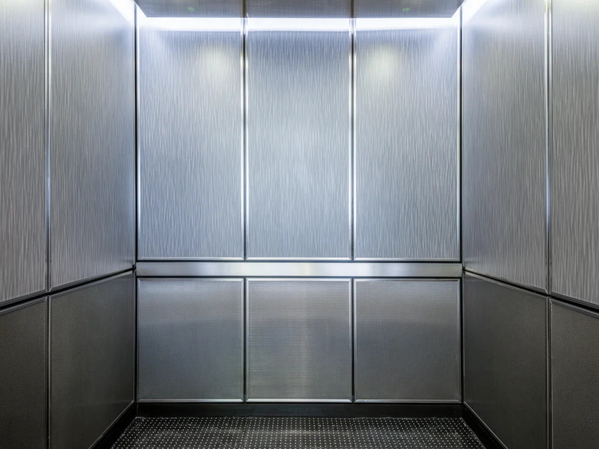 berlin-series-luxury-elevator-interior-metal-mesh-and-laminate-12-1-d-m