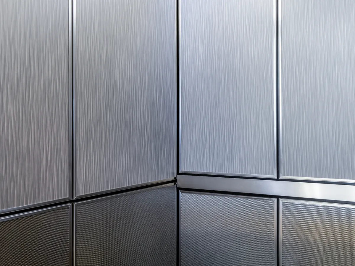 berlin-series-luxury-elevator-interior-metal-mesh-and-laminate-16-1-d-m