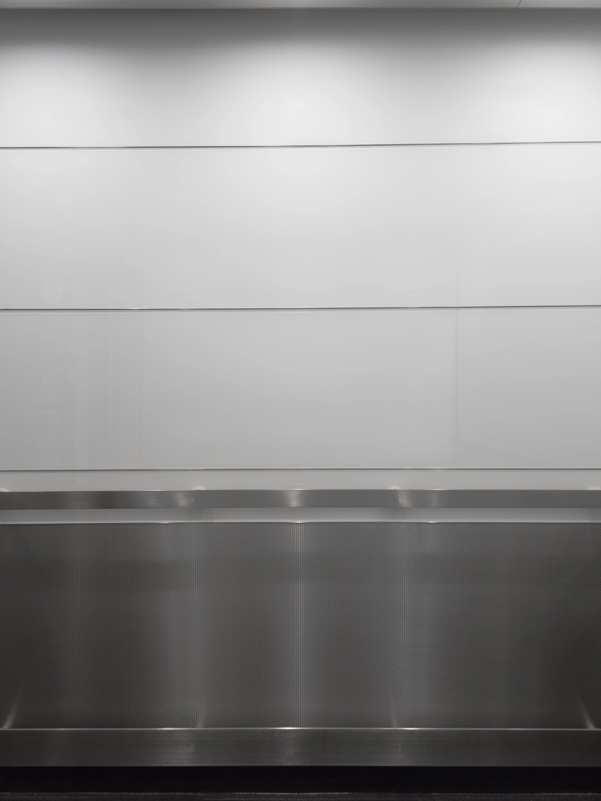boston-series-elevator-interior-backpainted-white-glass-textured-stainless-5